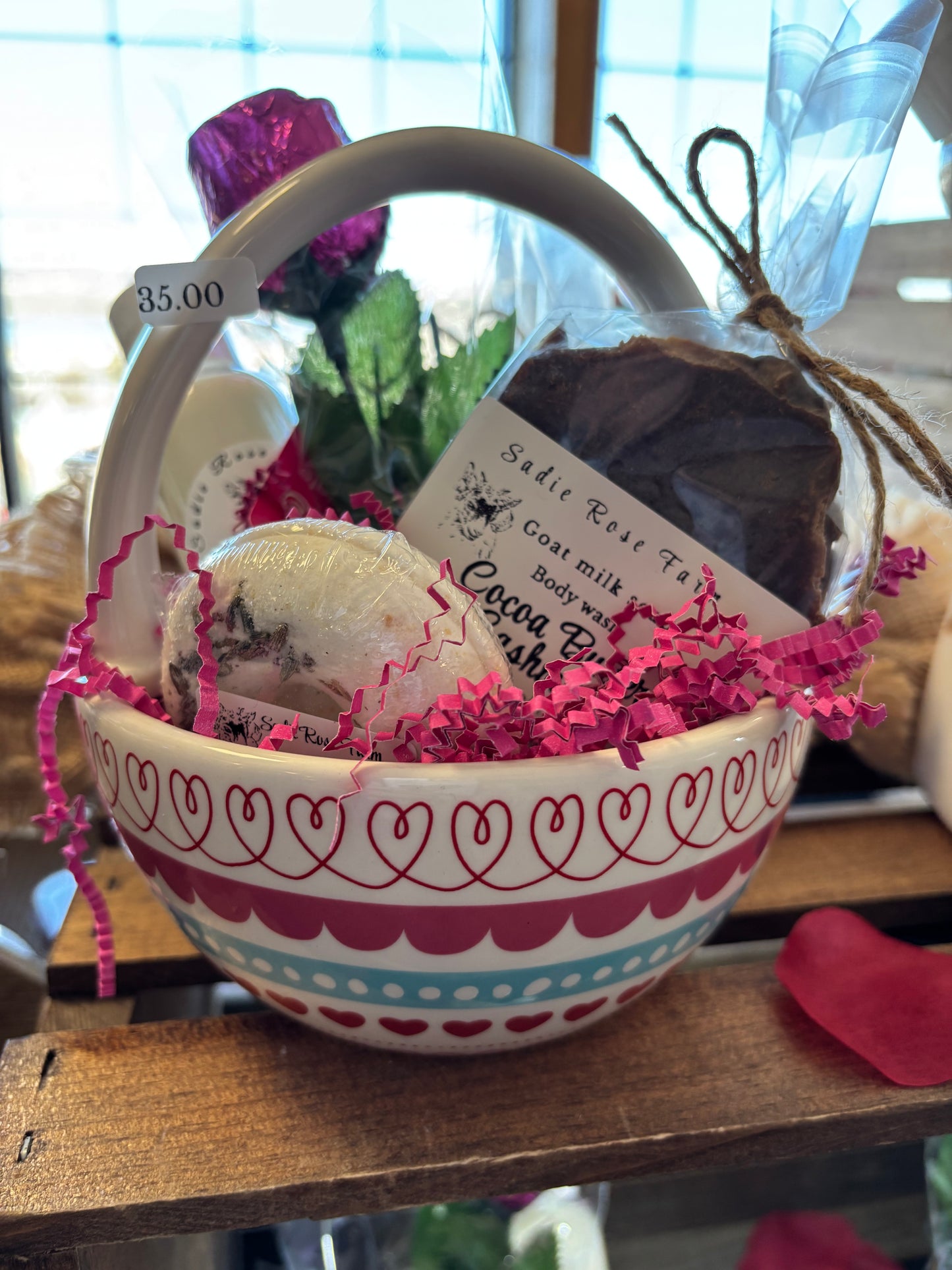 Heart basket